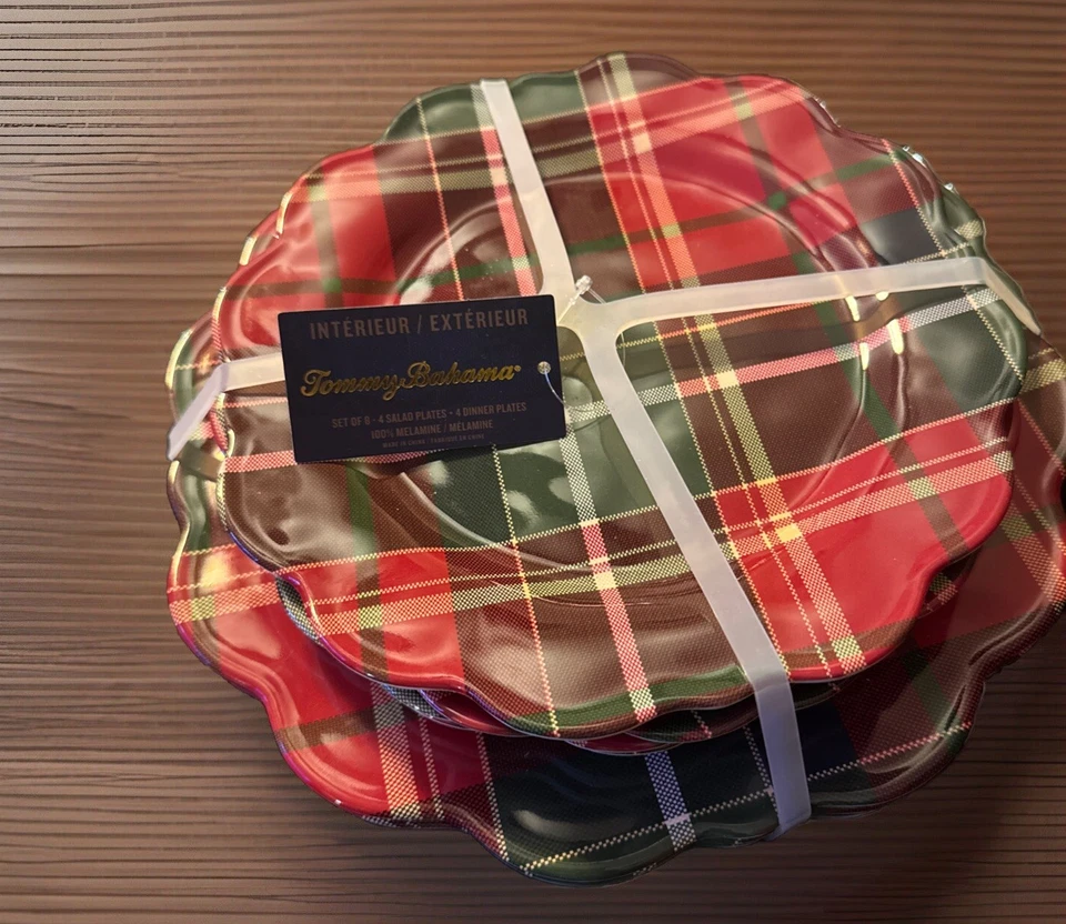 Tommy Bahama 8 piezas PLATOS DE CENA Y ENSALADA FESTONEADOS TARTÁN ROJO a Cuadros Navidad NUEVO Foto 4 de 4