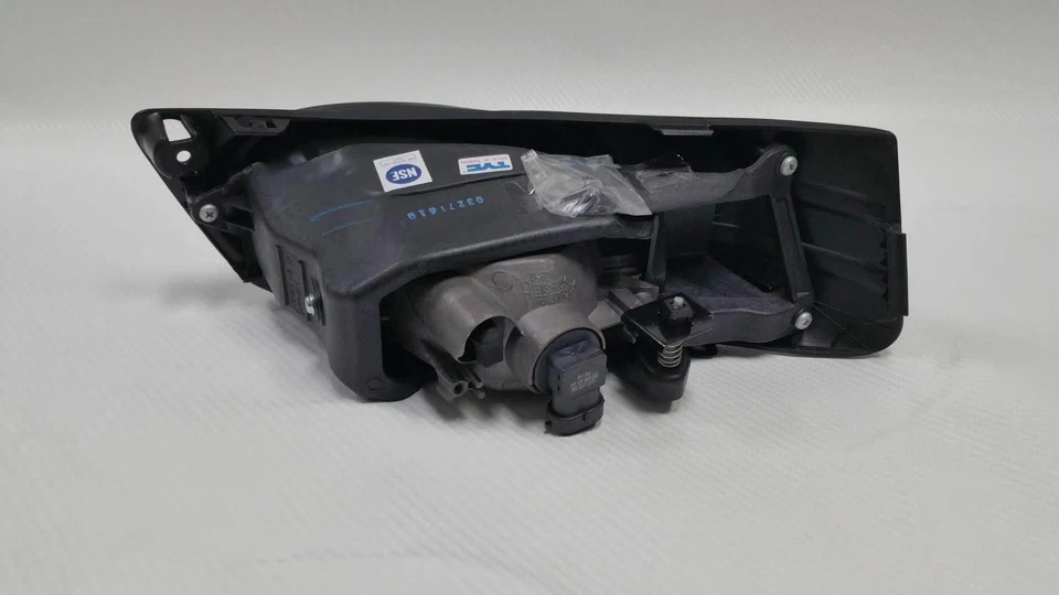 Faro antiniebla lateral del pasajero Honda Fit Sport Hatchback 2012-2013 Foto 2 de 2