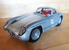 Maisto Mercedes Benz 300 SLR Coupè Uhlenhaut  1:18 