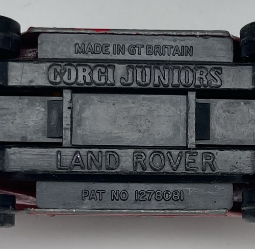 Vintage Corgi Juniors 1:64 Scale Red Land Rover Wrecker Tow Truck No Hook - Worn - Picture 12 of 12