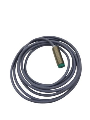Baumer Electric IFR 14.24.31/L Induktiver Näherungsschalter Sensor IFR14.24.31L