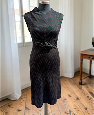 Alaïa Paris Vintage Wollstrickkleid mit Punkt-Jacquard und Taillenknoten Größe S