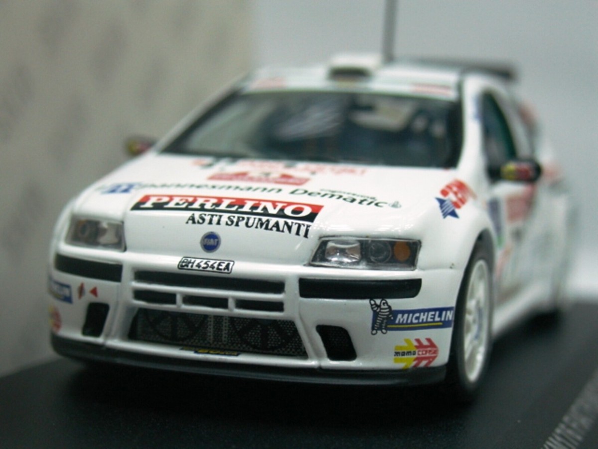 ミニカー Racing43 1/43 Fiat Punto Kit Car 2001 Ixo Models 1/43 Scale RAM017 - Fiat Punto Kit Car #1 Winner