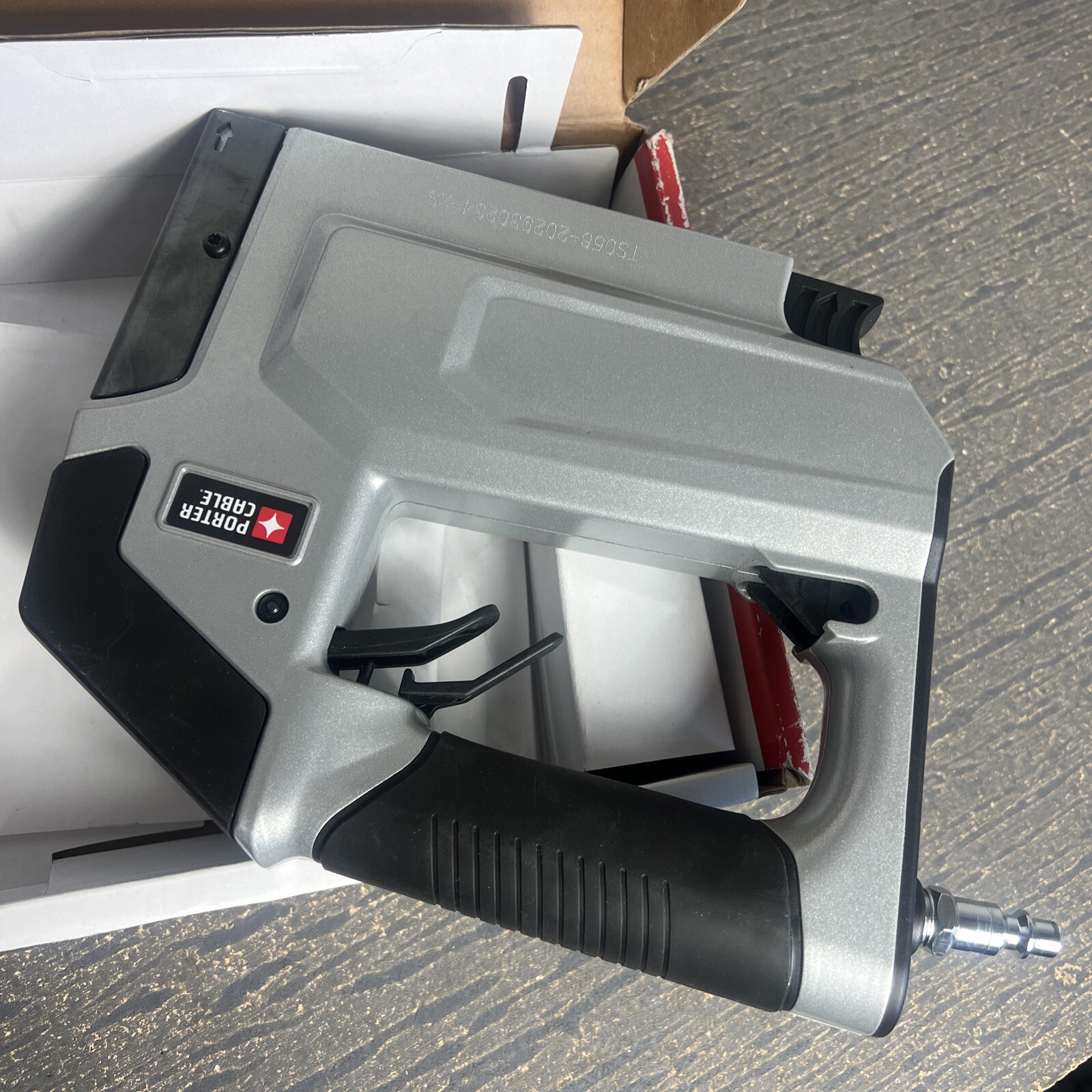 PORTERCABLE Crown Stapler, Crown, Heavy Duty, 3/8Inch (TS056) Open