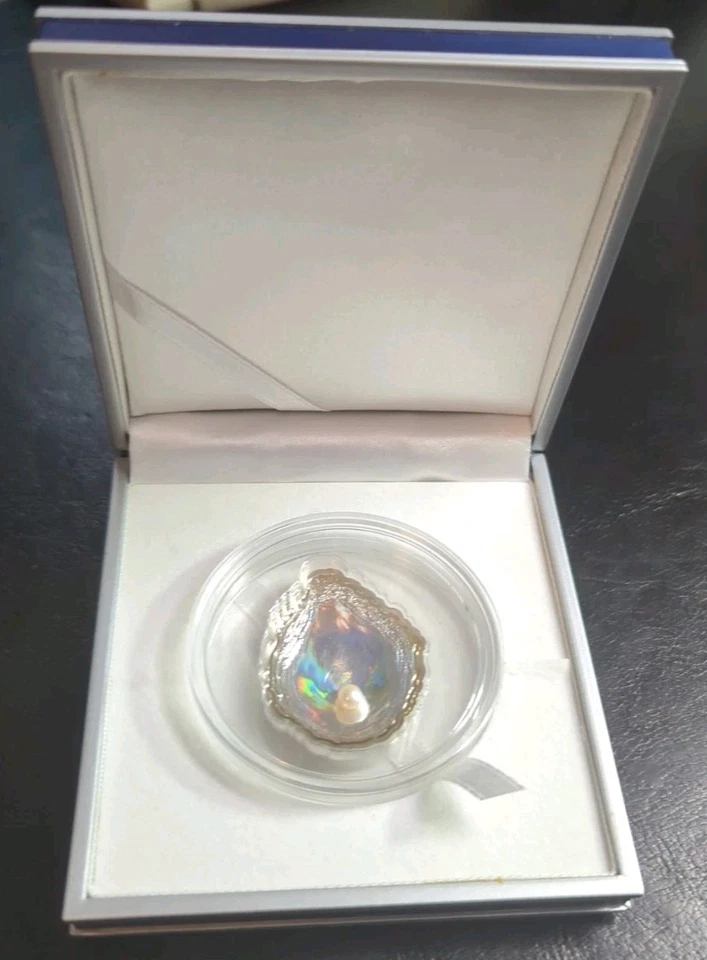 2011 Oyster And Pearl $5 Silver Republic Of Palau Coin W/Box & COA RARE - Image 3 of 4