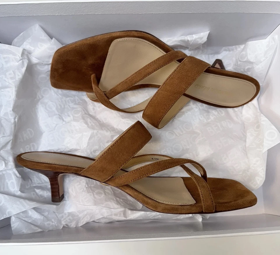 Sandalia Verónica Barba Alanis Gatito Tacón Deslizable Talla 6.5 Madera de Avellana Gamuza Cuero Foto 3 de 4