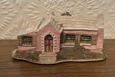 Lilliput Lane Rare Pink Bermuda Cottage with Box Excellent Condition