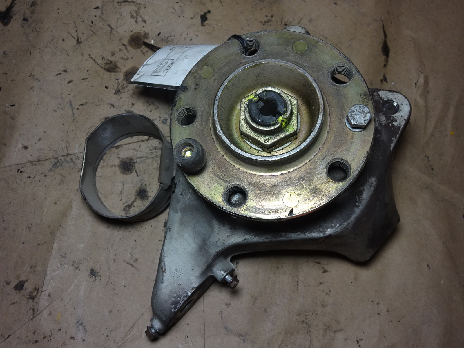 Ferrari 355 - RH Front Steering Hub Knuckle 175487