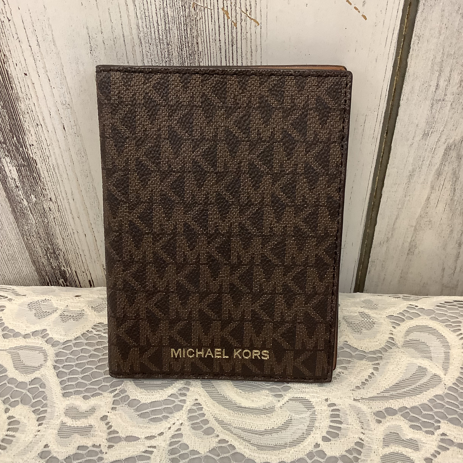 Michael Kors Signature Jet Set Passport Wallet Gem
