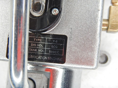 (READ) ouble Outlet Port Oiler Lubricating Y-8 Manual Oil Pump Single 500cc - Bild 6 von 8