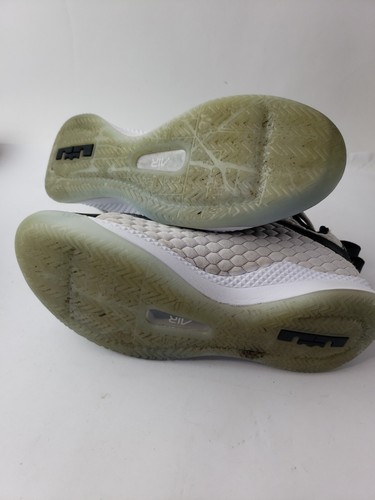 Nike LeBron Witness III 3 PRM scarpa da basket bianca nera da uomo taglia 7,5 W-9 - Foto 18 di 20
