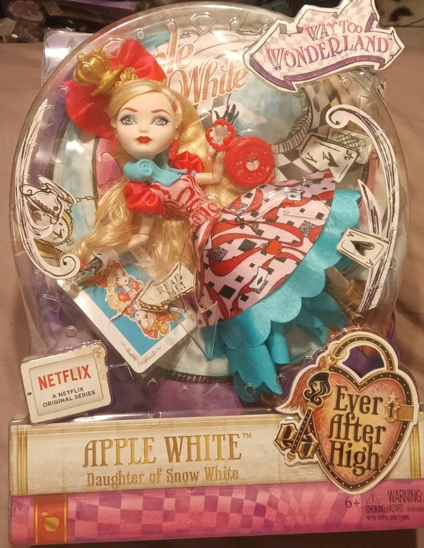 Mattel Ever After High Apple White Way Too Wonderland 11in Doll + Acc Boxed