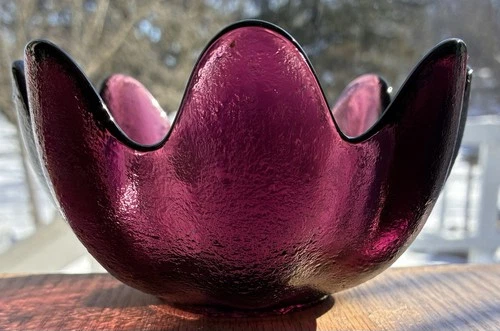 Blenko Amethyst Purple Glass Lotus Dish Signed by Richard Blenko 2000 W/ Sticker