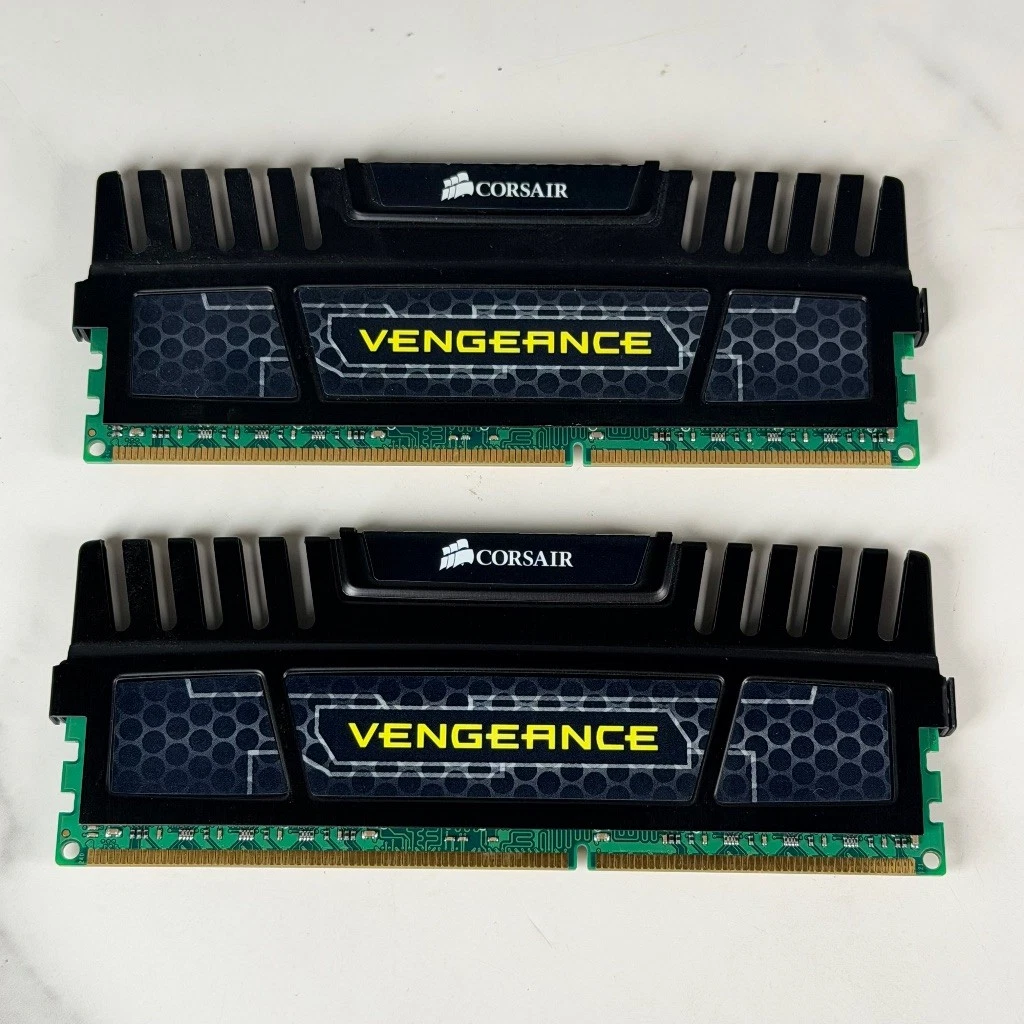 PC3-17000 (DDR3-2133) Bus Speed Computer RAM 16 GB Total Capacity