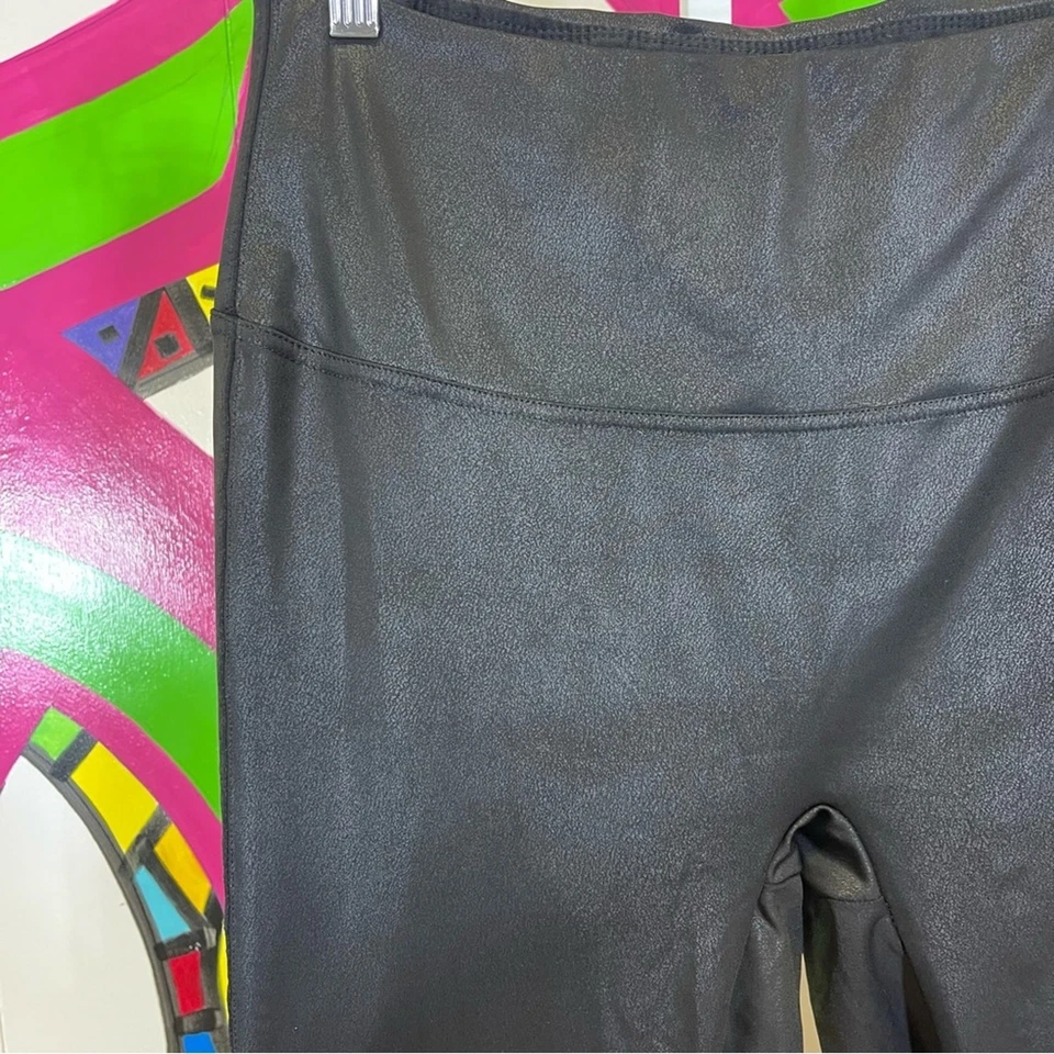 Leggings DG2 Diane Gilman, imitación cuero. Talla LT. Excelente estado! Foto 2 de 4