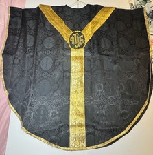 Black Gothic style liturgical chasuble,46 x46 With Accessories