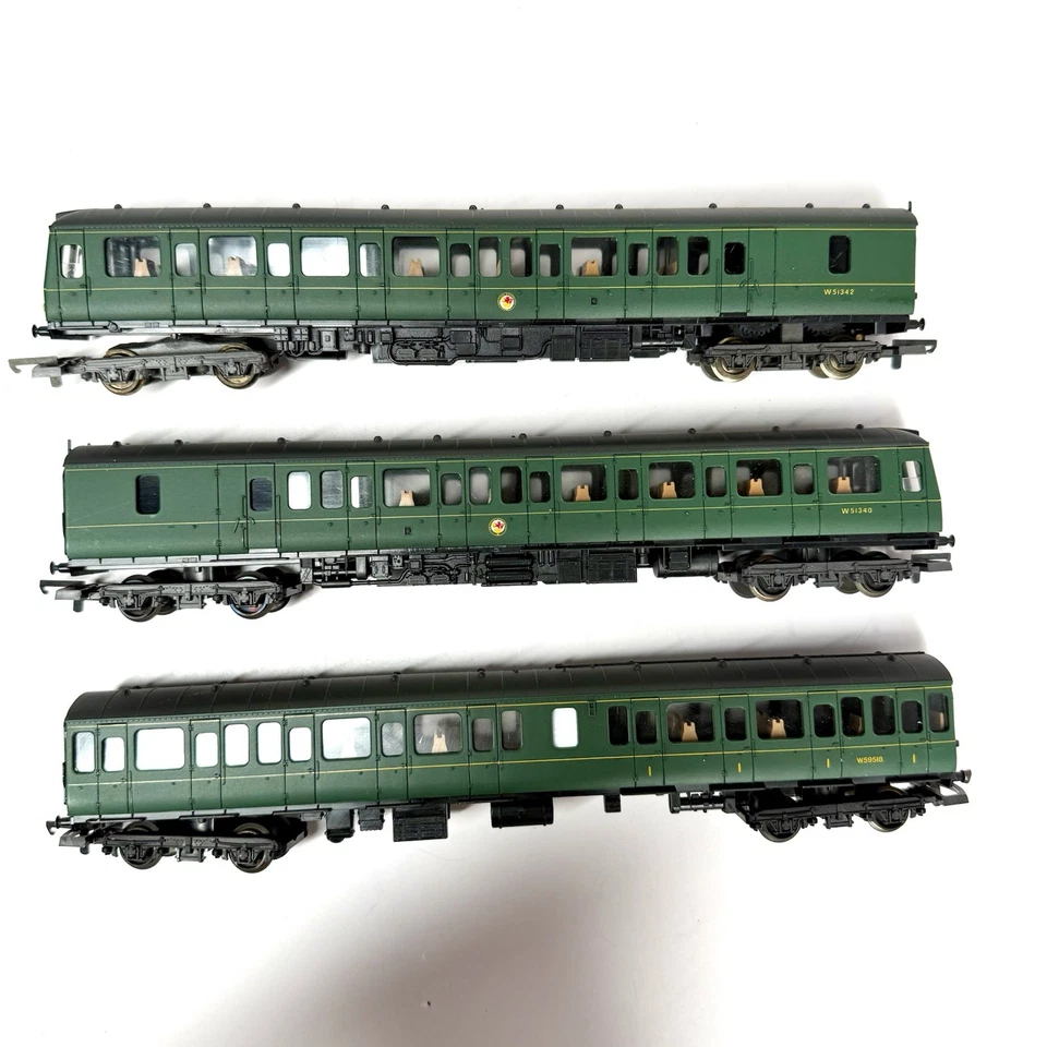 OO Scale Lima BR Green Class 117 Diesel 3 Car Set 205137MWG 205139W 205146W Loco - Image 4 of 4