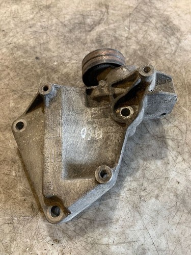 Opel Astra H 2005 Halterung Lichtmaschine 9129341 Benzin 125kW EOM18966