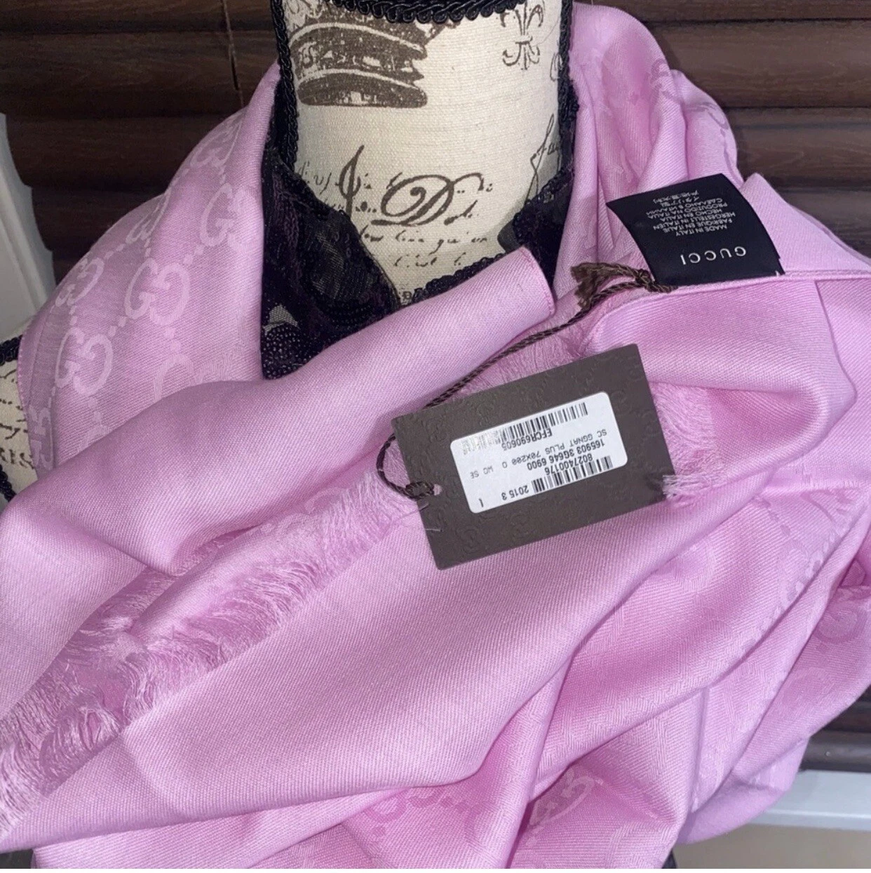 NEUF ÉCHARPE CHÂLE MONOGRAMME GUCCI GG Guccissima rose laine mélange soie enveloppe