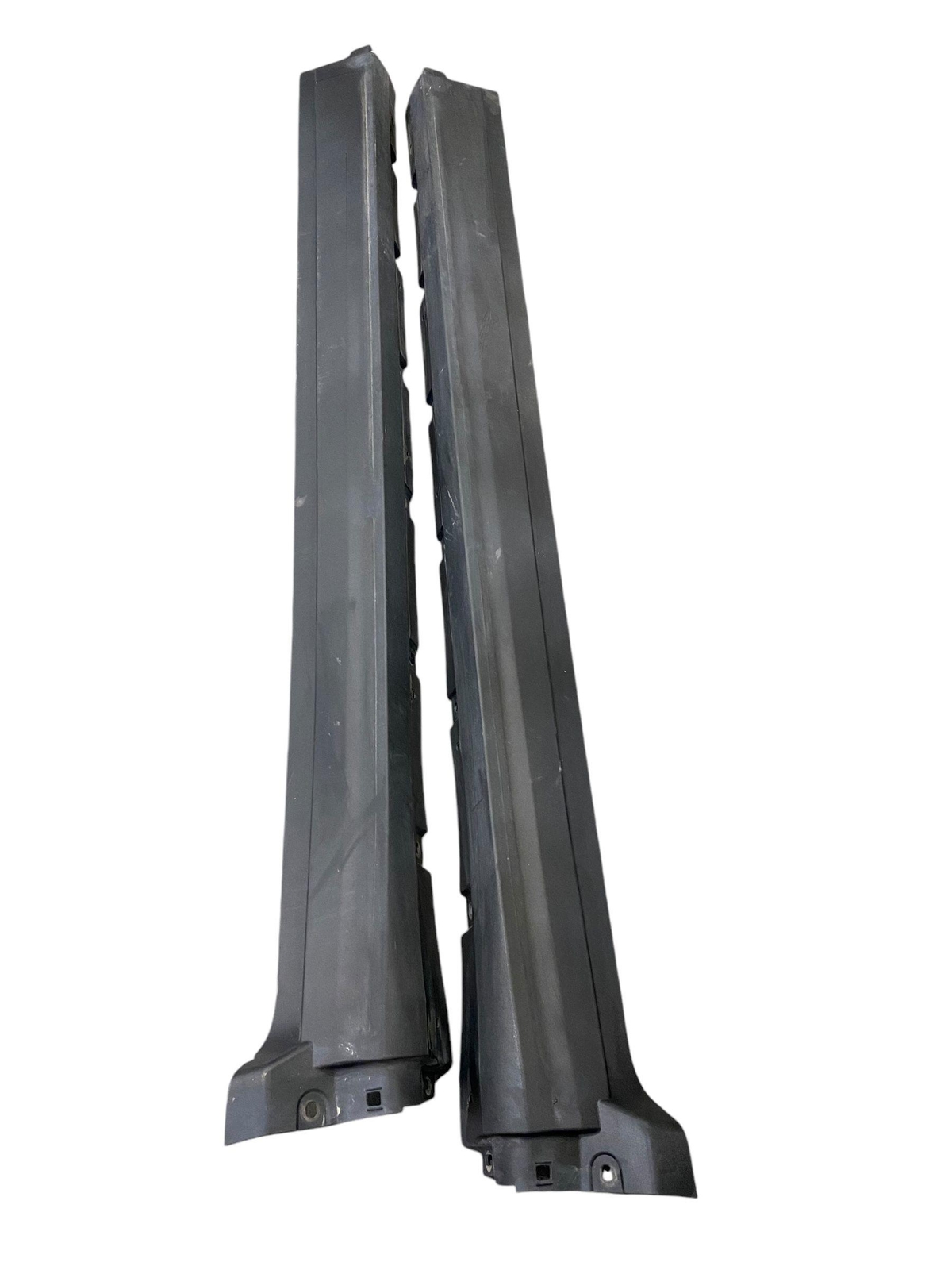 2017 - 2024 MASERATI LEVANTE M161 OEM RIGHT LEFT ROCKER PANEL SKIRT *SCRATCHED*