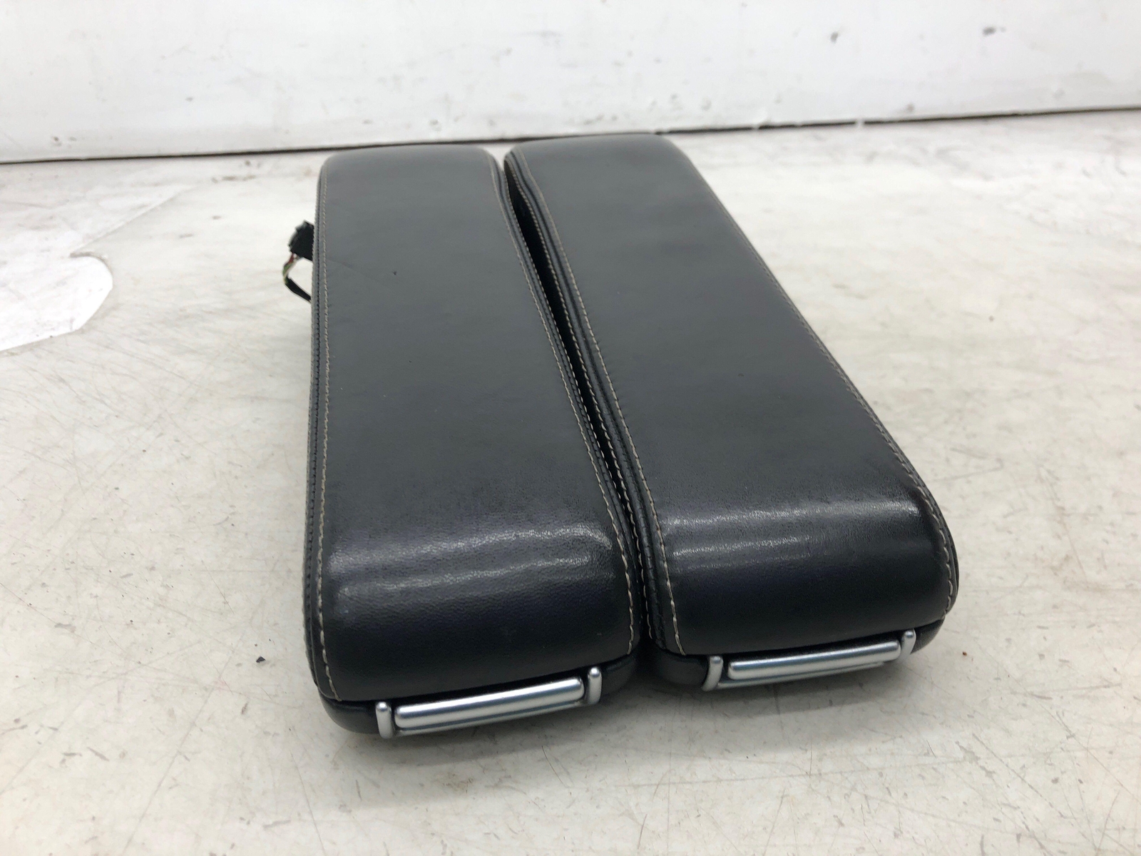 2006-2012 BENTLEY CONTINENTAL RIGHT & LEFT CENTER CONSOLE ARMREST 3W0864209F