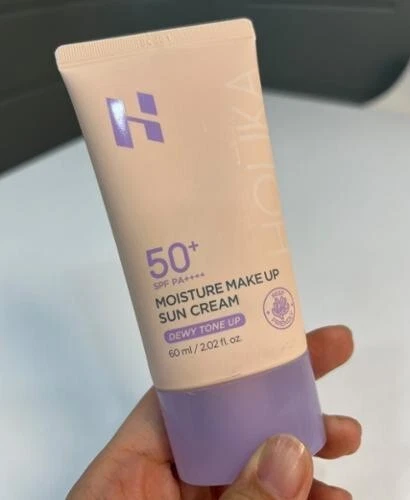 HOLIKA HOLIKA Moisture Makeup Sun Cream 2.02oz /60ml  SPF50+/PA++++ K-Beauty