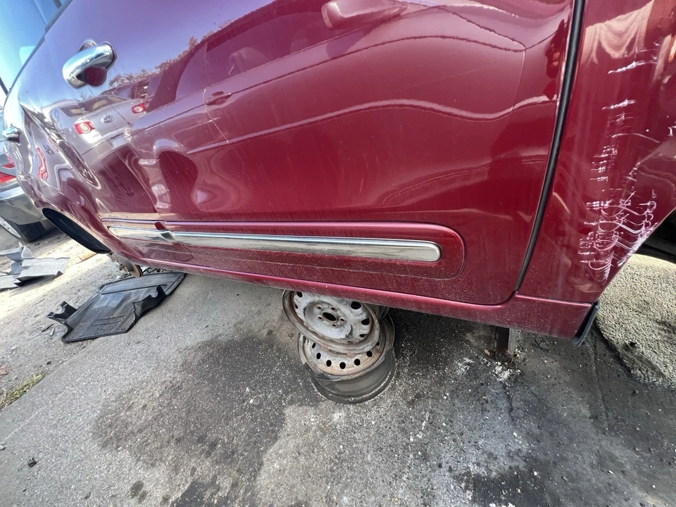 2014 - 2017 FIAT 500L Oem Front Right Passenger Side Door Molding Trim - Image 2 of 4