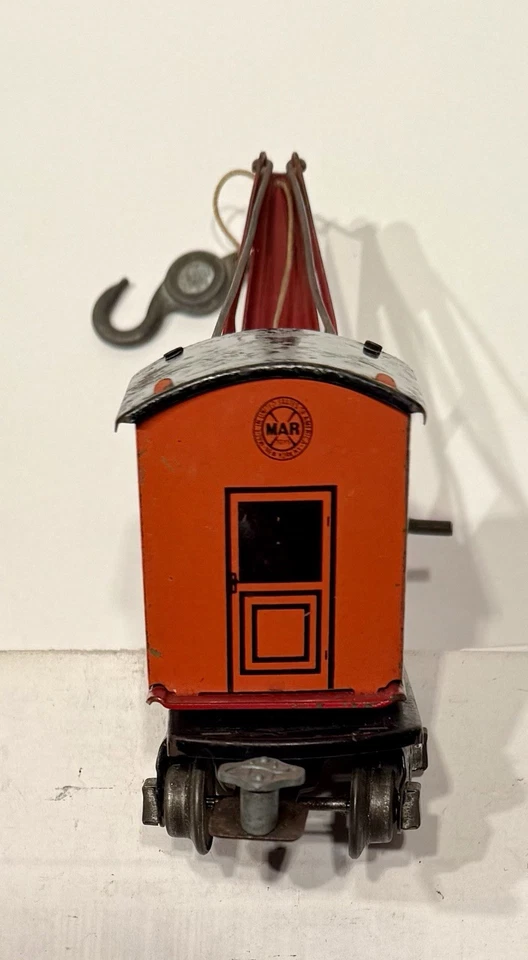 Marx 2550 NYC Wrecker Crane - Red Platform - 8 wheel - Auto Coupler - Image 4 of 4