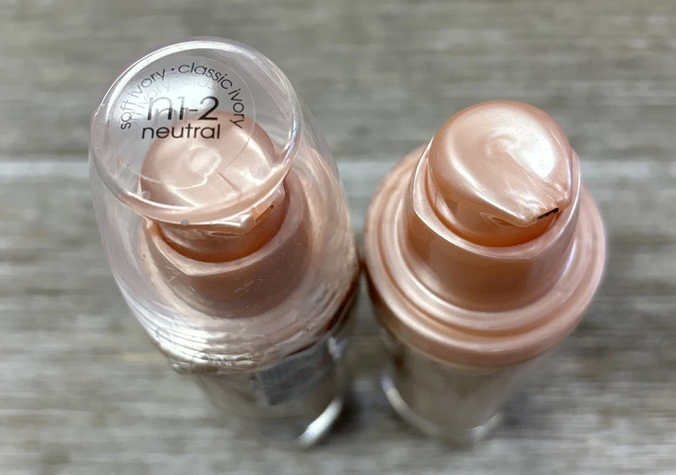 2 Pk L'Oreal True Match Lumi Foundation *N1-2 Soft/Classic Ivory -Missing Top - Image 2 of 3