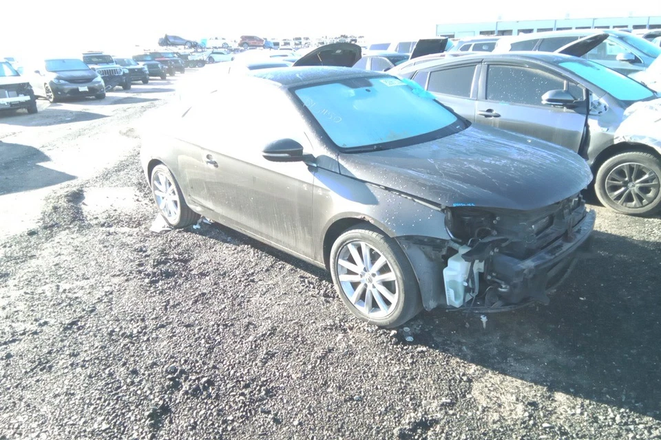 2012 Volkswagen EOS 2.0L Engine Motor OEM 59K Miles - LKQ441148772 - Image 2 of 4