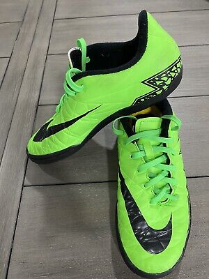 NIKE HYPERVENOM Indoor Soccer Size 4.5 Youth Color Green NIKE HYPERVENOM Indoor Soccer Size 4.5 Youth Color Green
