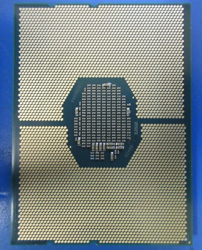 SRFBJ : Intel Xeon Gold 5220 2.2GHZ : 18 Core : FCLGA3647 : Server CPU - Picture 2 of 2