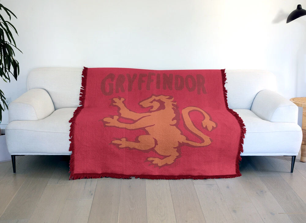 Harry Potter Blanket, 50"x60" The Gryffindor Woven Blend Throw Blanket