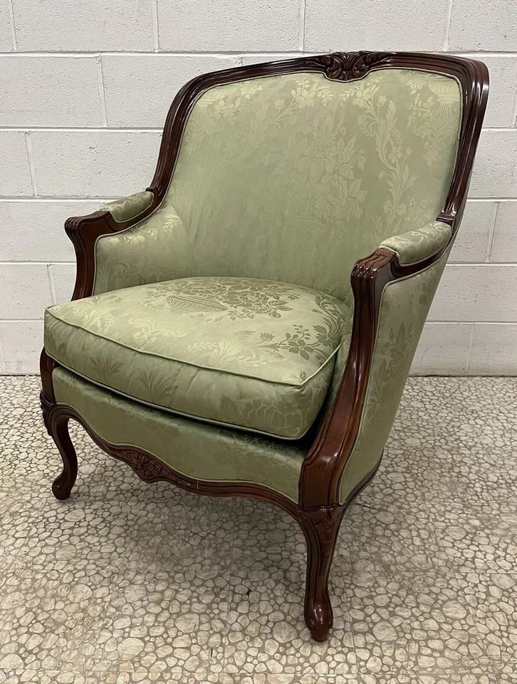 PAR de sillones Hancock & Moore Balfour caoba y damasco verde Luis XV Foto 2 de 4