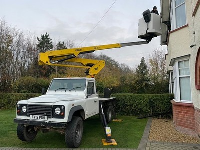 Land Rover Defender 2012