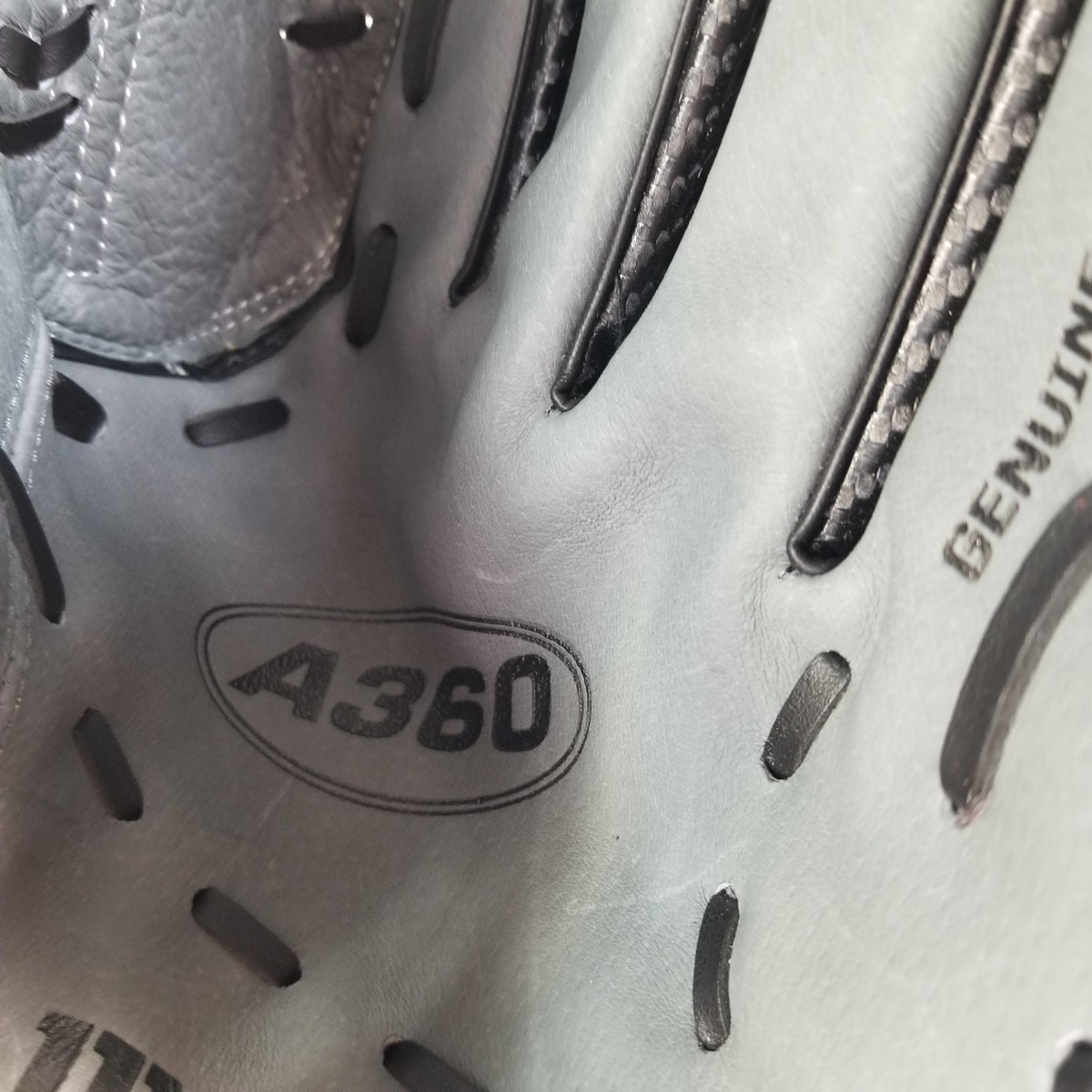 Wilson A360 Gant de Softball Cuir 13 Lancer Main Droite RHT