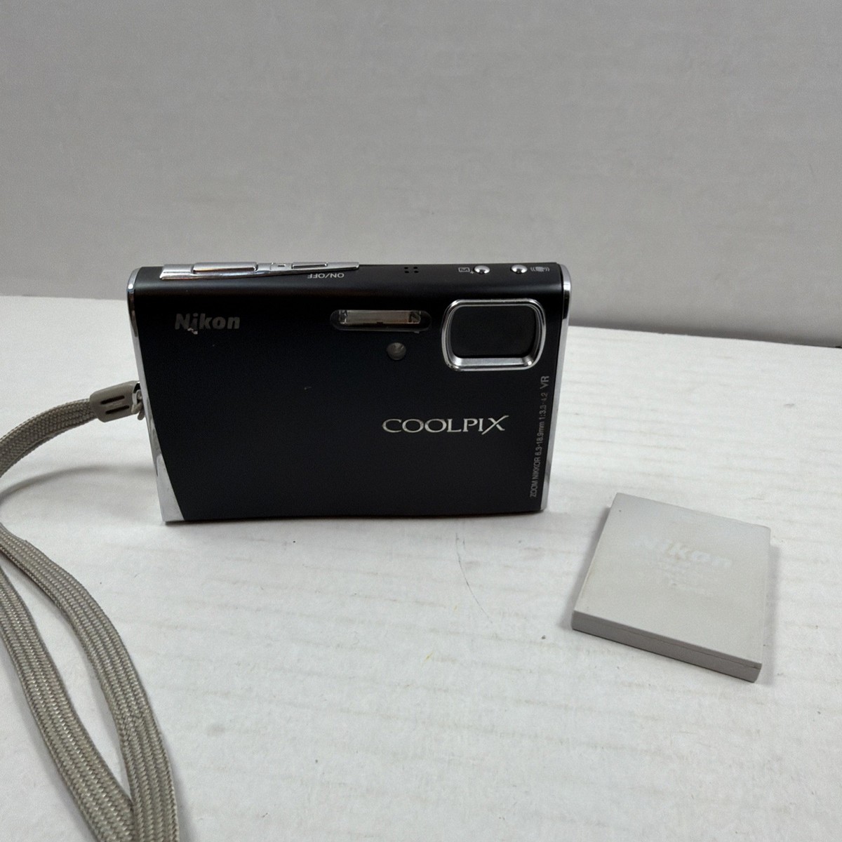 【美品・大幅値下中】ニコンCOOLPIX S50 希少純正バッテリー2個付 美品・大幅値下中】ニコンCOOLPIX S50 希少純正バッテリー2個付 【公式