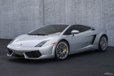 2010 Lamborghini Gallardo LP 560-4 in Grigio Telasso w/ Carbon Ceramic Brakes