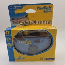 Disposable Waterproof Camera 35mm film Fun Pak Splash 27 Exposures It Floats