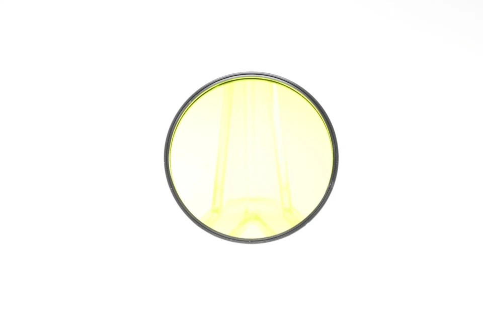 Hasselblad yellow green 2-50 Glass Filter #G256 - Image 2 of 4