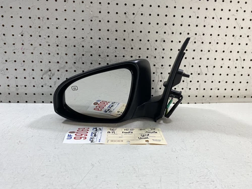 2014 2015 2016 2017 2018 2019 TOYOTA COROLLA LEFT SIDE POWER DOOR MIRROR OEM