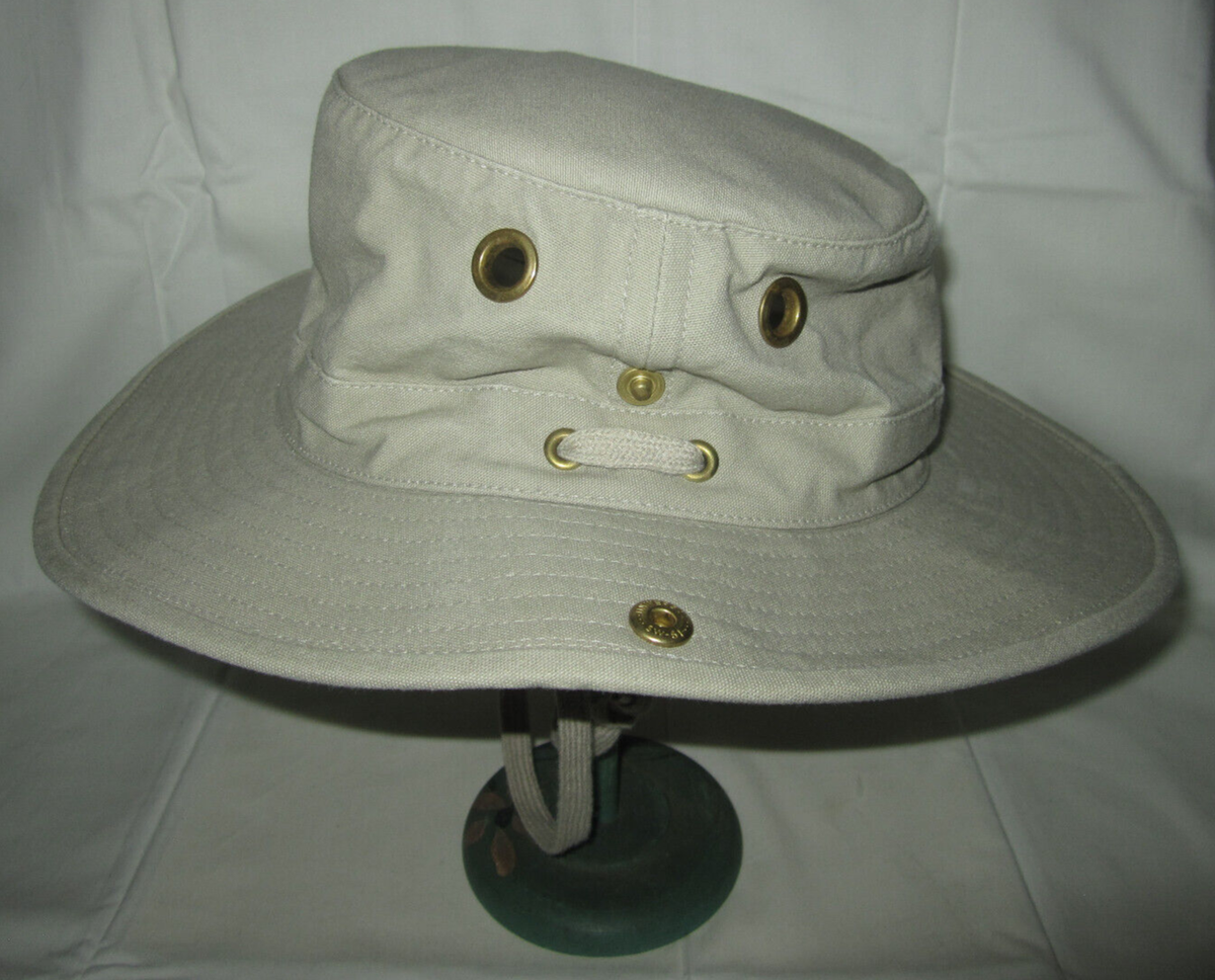 Tilley Wide-Brim Hat - Safari Green size L Tilley Ultralight Cape Sunhat - Olive X-Large at Amazon  main image 3