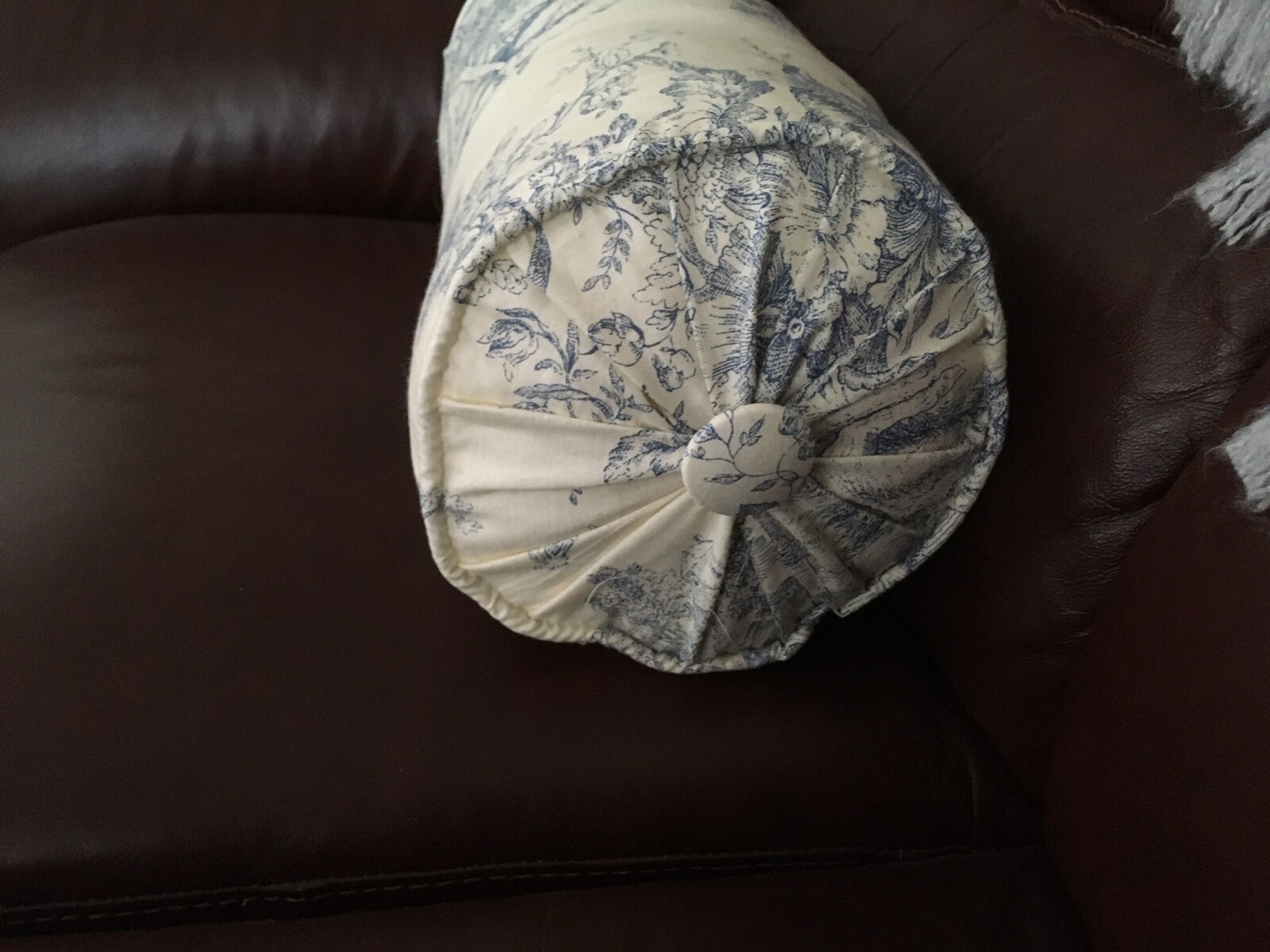 Toile de Jouy Blue/ Complete Bolster Cushion! Stunning Luxury Bolster