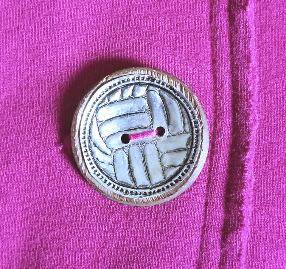 NEON BUDDHA Women's Magenta Knit Cardigan Sz Medium Pink Jacket Button - Image 4 of 4