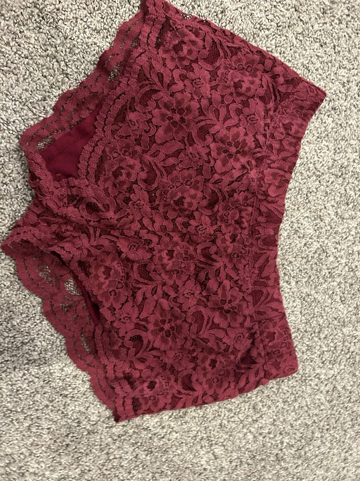 Pantalones Cortos FOREVER21 Malla Encaje Granate Elastizados Mujer Talla M Foto 2 de 3