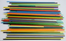 2 OUNCES OF BULLSEYE GLASS ASSORTED COLORS BLEND 2mm THICK STRINGERS 90 COE