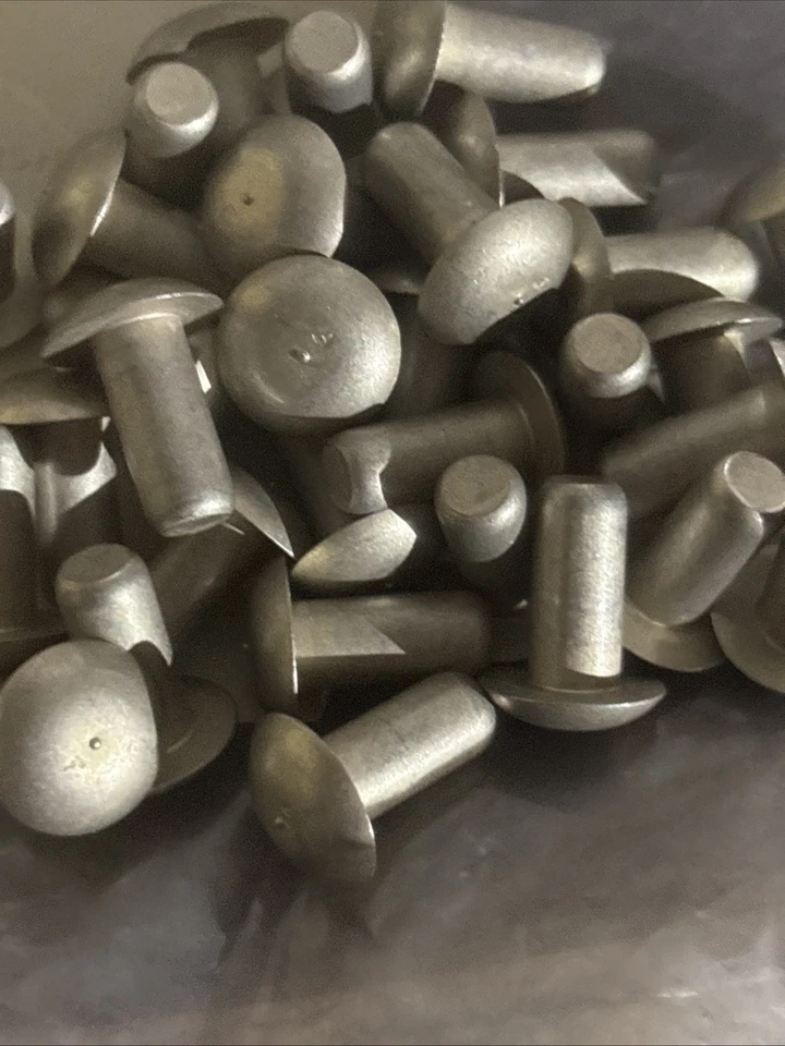 MS2047008-3 Rivet - Image 4 of 4