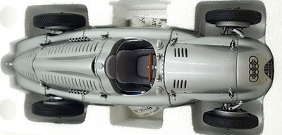 CMC 1/18 Scale Auto Union Type D 1938 M-027 Engine cover paint