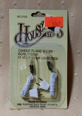 VINTAGE CANDLE  FLAME BULBS SCREW BASE BY HOUSEWORK'S FOR MINIATURE DOLLHOUSE 