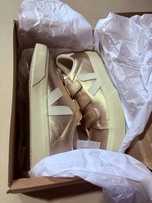 VEJA Recife Chromefree White